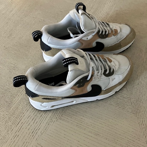 Nike White/Beige/Brown Air Max 90 Futura Woman’s Size 6 - Picture 9 of 9